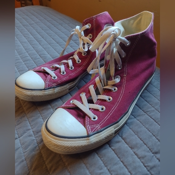 Lot of 2/ 2 Pairs of Converse All Stars Size 9.5 Navy Blue and Maroon - Picture 4 of 7